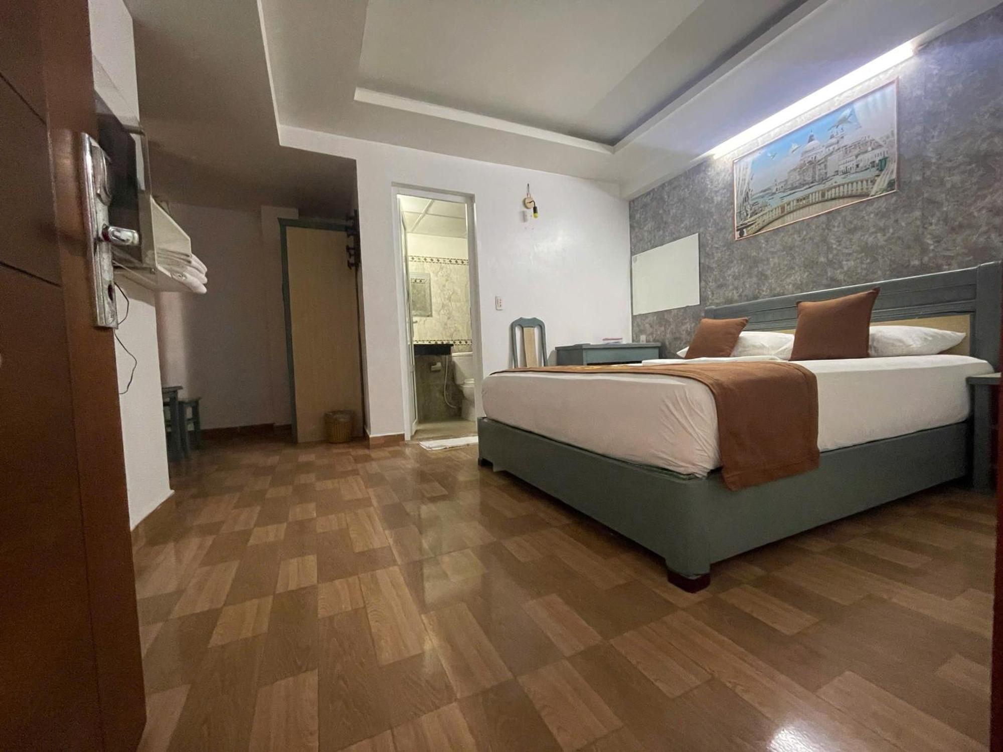 Cozi Hotel Hai Phong Exteriör bild
